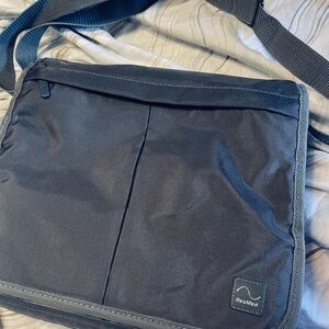 ResMed CPAP Travel Bag Shoulder Tote Carry Case Only Storage Compartments Padded